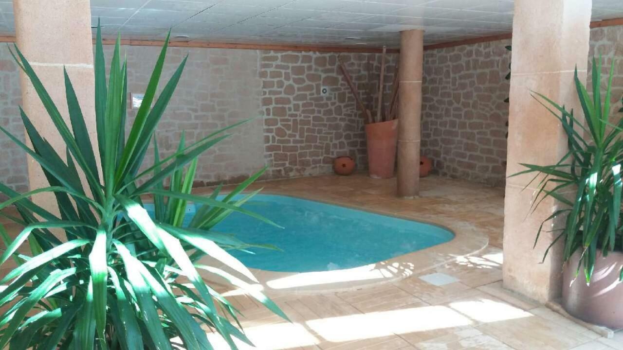 Chez Lyli&compagnie, Piscine, Jaccuzzi, Salle De Sport